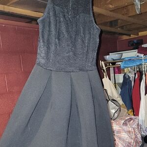 Elegant Black Sleeveless Dress